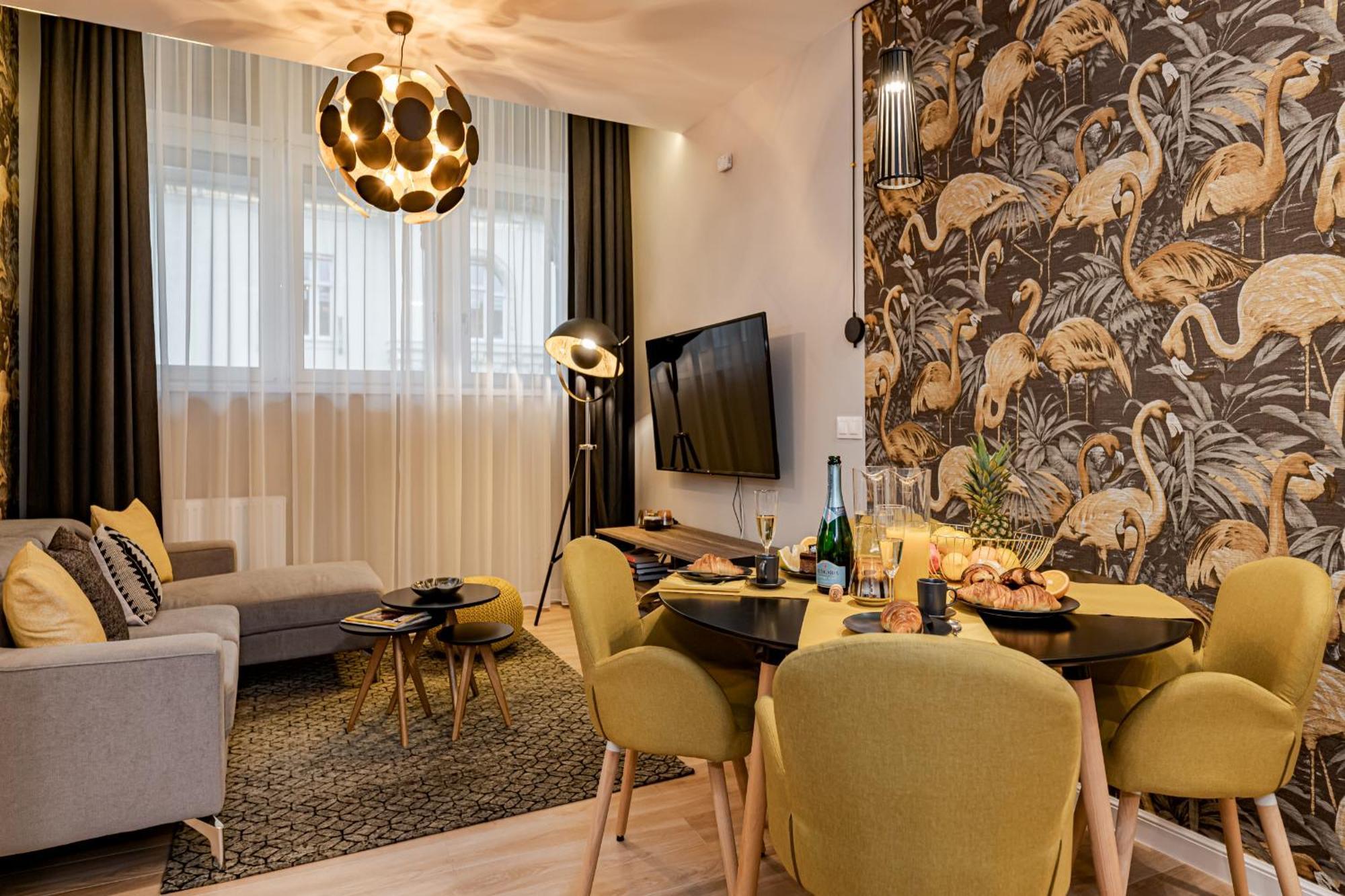 Luxury Tropical Apartment At Будапеща Екстериор снимка