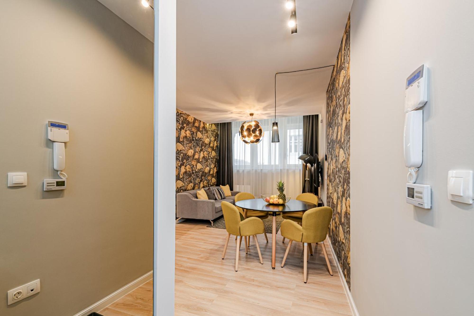 Luxury Tropical Apartment At Будапеща Екстериор снимка