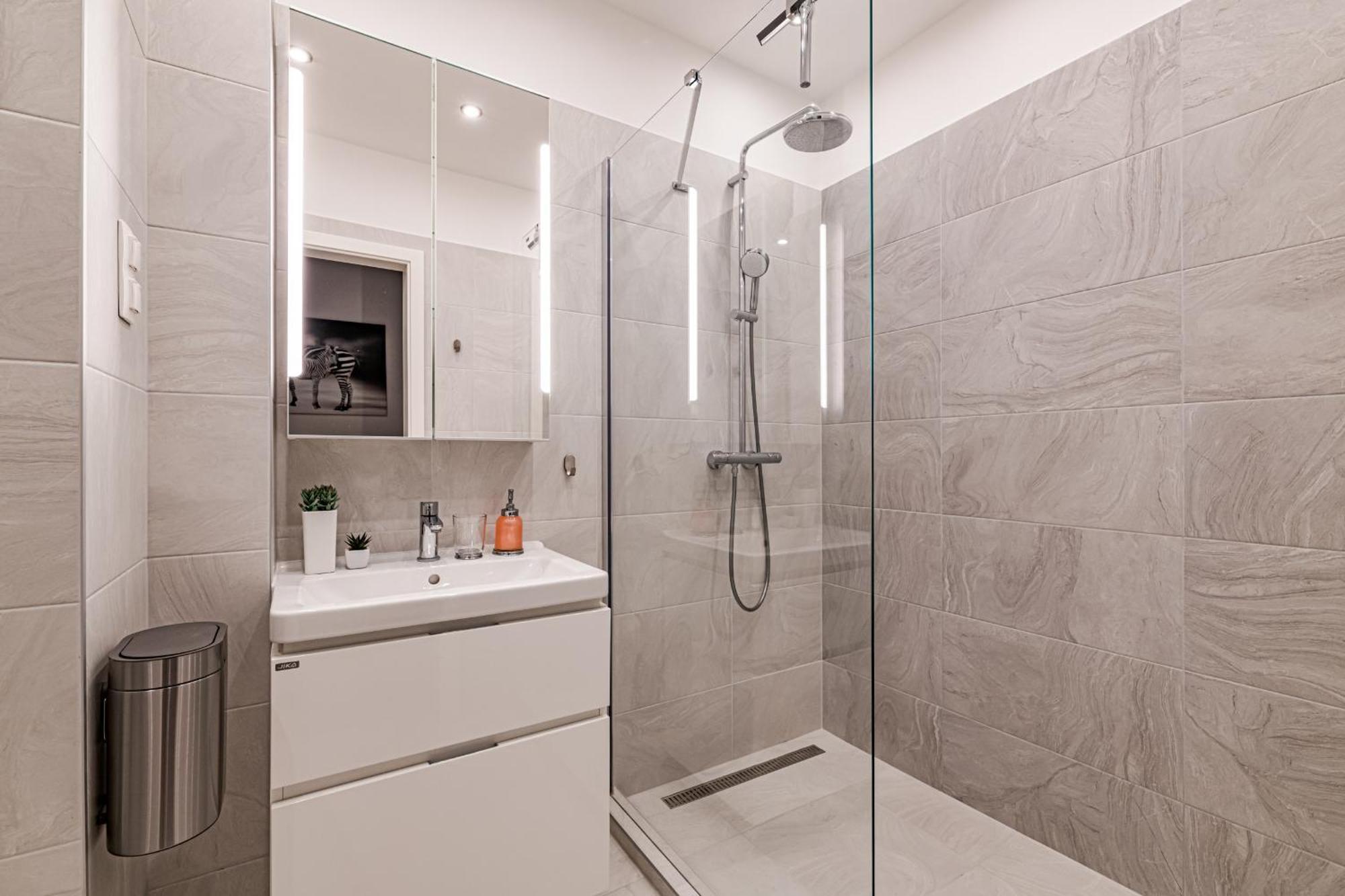 Luxury Tropical Apartment At Будапеща Екстериор снимка