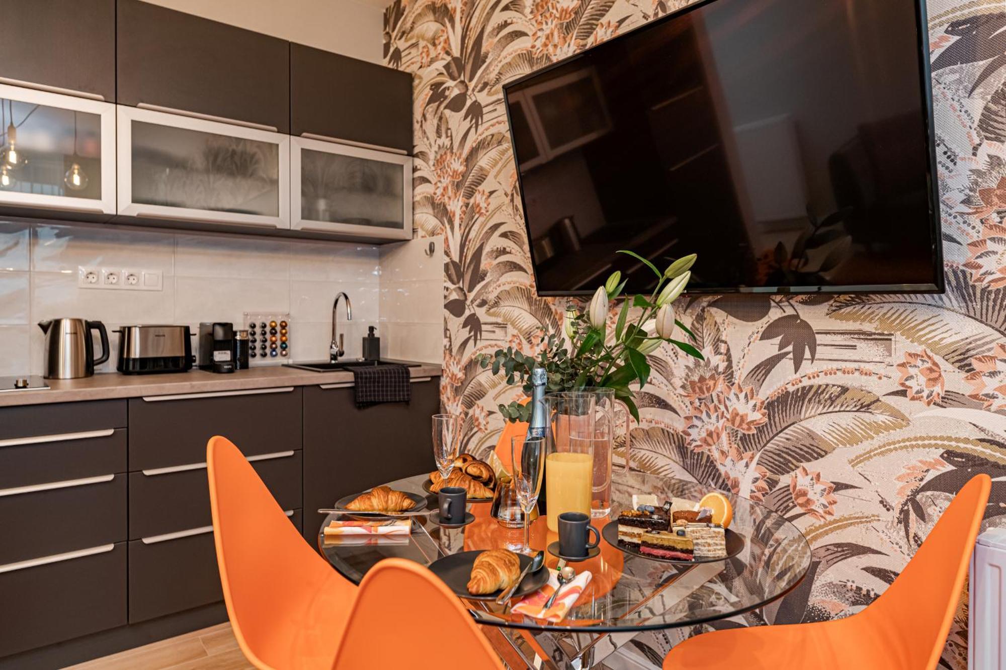 Luxury Tropical Apartment At Будапеща Екстериор снимка